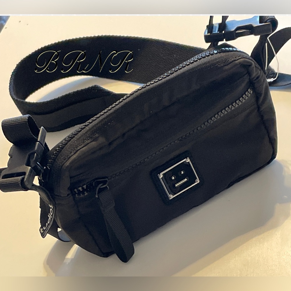 ACNE STUDIO Akila Face Plaque Ripstop Crossbody Bag NWOT - Picture 6 of 16